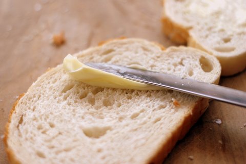 Brotscheibe mit Streichfett